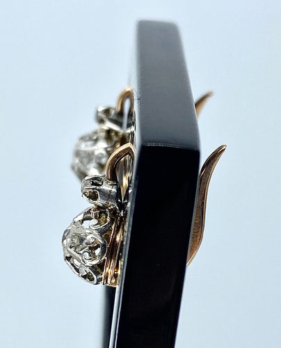 Boucles d'oreilles Boucles d’oreilles en or 18 carats et diamants. Vers 1900 58 Facettes AB334