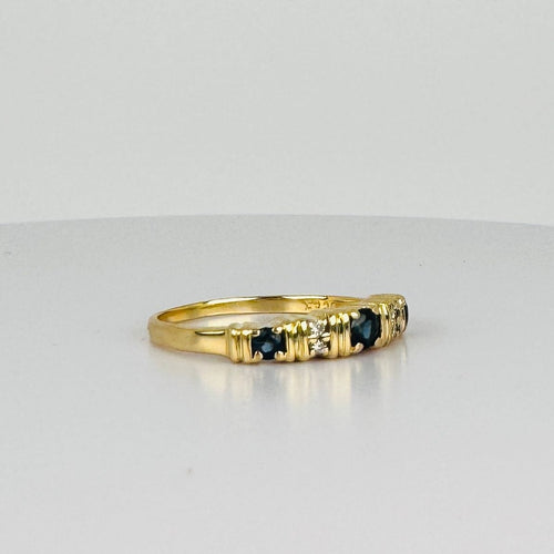 Bague Bague vintage avec saphirs bleus et diamants 58 Facettes 2505010