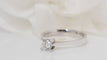 Bague 55 solitaire en or blanc et diamant 0,41 ct Certifié 58 Facettes 31816