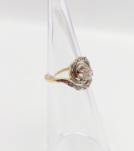 Bague 43 Bague tourbillon antique en or 18k et platine, diamant ancien 0,30 ct et roses 58 Facettes A06352