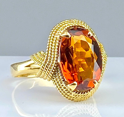Bague Bague en or jaune 18 carats et citrine 58 Facettes AB381