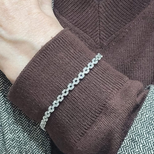 Bracelet Bracelet en or blanc 18k et diamants 58 Facettes P19