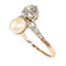 Bague 58 Charme historique : une bague de fiançailles en diamant et perle de 1895 58 Facettes 22327-0067