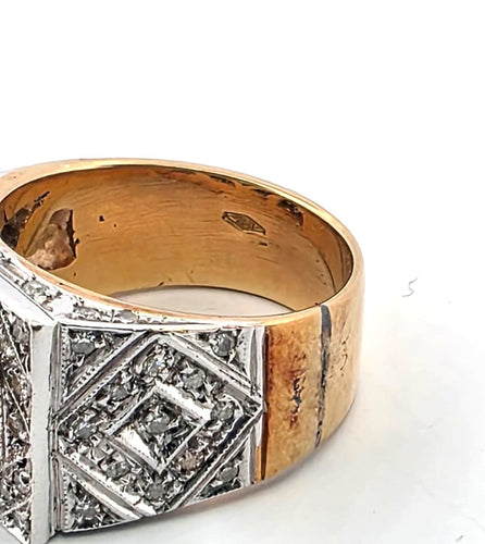 Bague 55 Bague en or jaune avec émeraude et diamants 58 Facettes