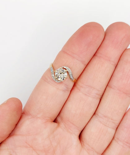 Bague 54.5 Bague tourbillon antique en or 18k et platine, diamants taille ancienne 1,35 carat 58 Facettes A06442