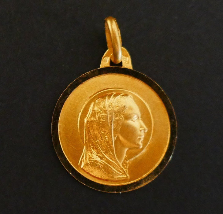 Pendentif Médaille Vierge or 58 Facettes