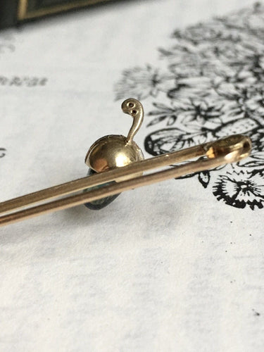 Broche Broche victorienne en or jaune 18k et platine, saphir cabochon et diamants 58 Facettes