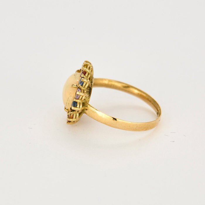 Bague or jaune, opale 5cts, saphirs multicolores