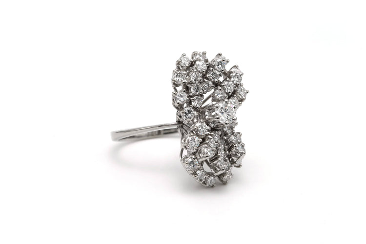 Bague 53 Bague contemporaine en or blanc sertie de diamants (+-1.36ct) 58 Facettes 23009