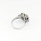 Bague 54 Bague florale en or blanc et diamant 58 Facettes 32109