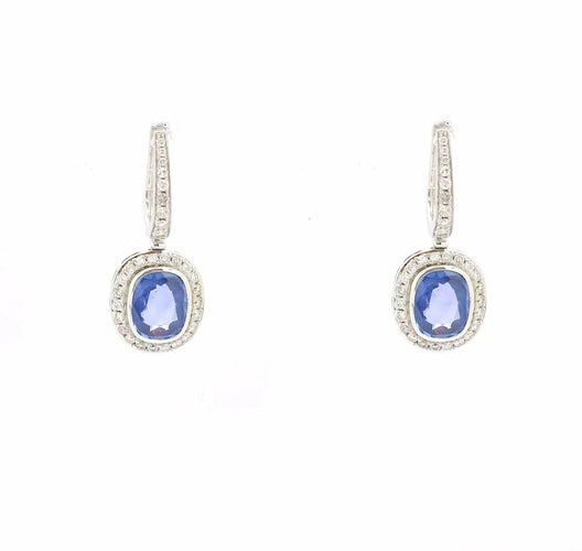 Boucles d'oreilles Boucles d'oreilles en or blanc serties de saphirs de Ceylan non chauffés et de diamants 58 Facettes 10065