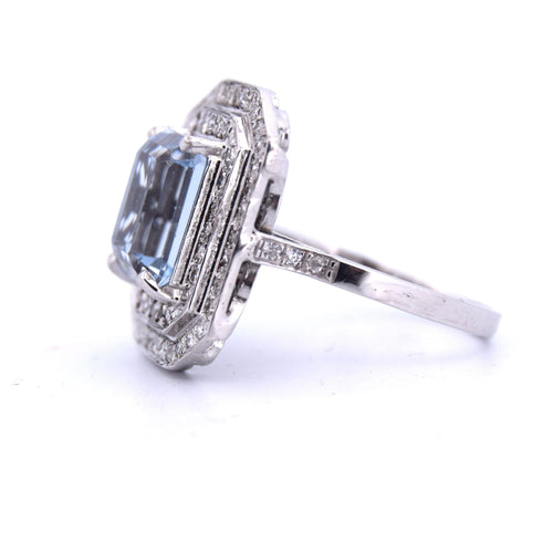 Bague 57 Bague Art Déco - Or blanc, aigue-marine et diamants 58 Facettes
