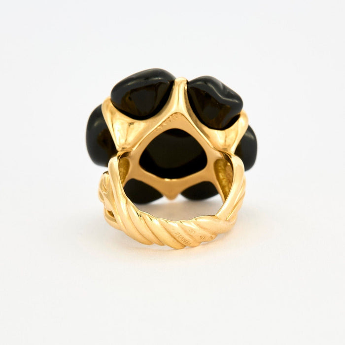 Bague 56 CHANEL - Bague Camélia or jaune onyx 58 Facettes 120