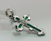 Pendentif Pendentif croix en or avec émeraudes et diamants 58 Facettes 50240