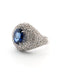 Bague 52 Bague or blanc avec saphir central et diamants 58 Facettes