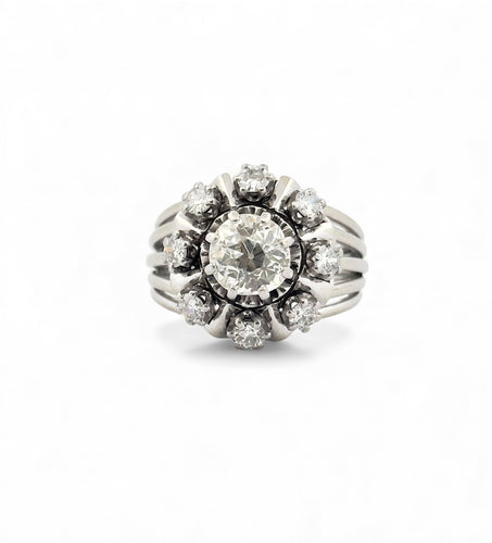 Bague 54 Bague ancienne en or blanc 18 carats et diamants 58 Facettes