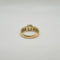 Bague 54 Bague or jaune, diamant rond et diamants baguettes 58 Facettes