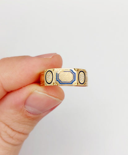 Bague 61.5 Bague chevalière victorienne en or rose 18k décorée d’émail et de fleurs 58 Facettes A06459