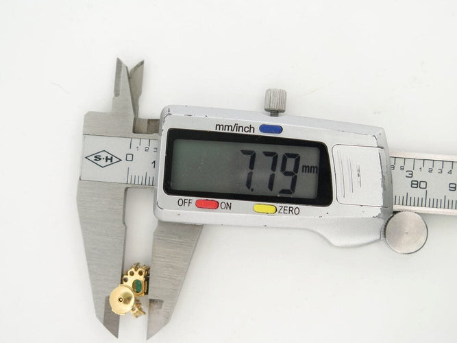 Boucles d'oreilles boucles d'oreilles en or jaune 18k serties emeraudes & 12 diamants 1ct s 58 Facettes 271351