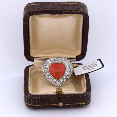 Bague 55 Bague cœur en or blanc et corail 58 Facettes AN41