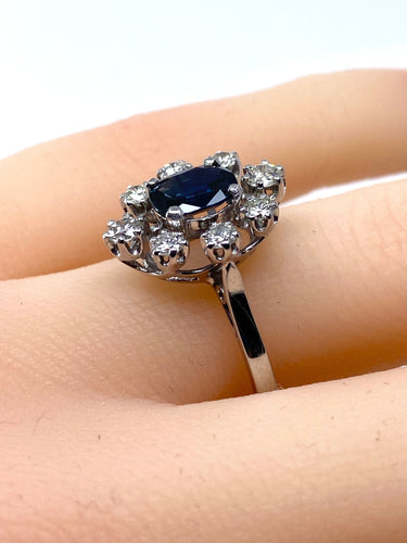 Bague 53 Bague marguerite en or blanc, saphir et diamants 58 Facettes AB644