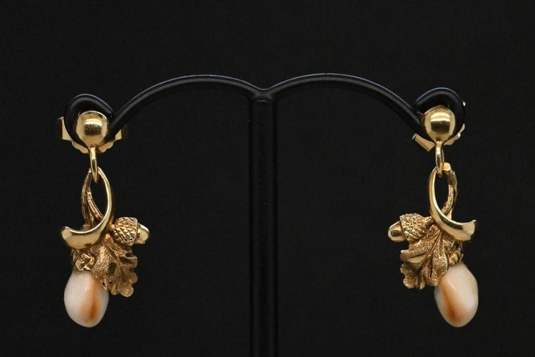 Boucles d'oreilles Boucles d'oreilles dents de biche en or blanc 58 Facettes