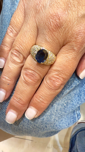 Bague 59 Bague en or jaune saphir ovale et diamants 58 Facettes