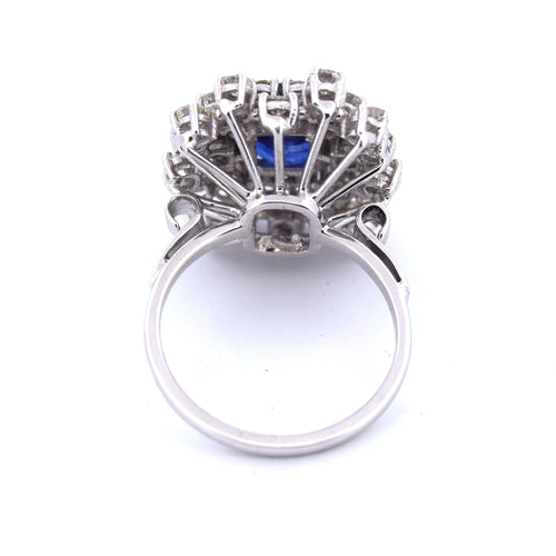 Bague Bague en or blanc 18 carats avec saphir et diamants 58 Facettes