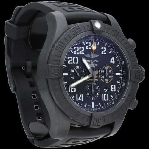 Breitling Montre Super Avenger Hurricane Breitlight Chronograph 50