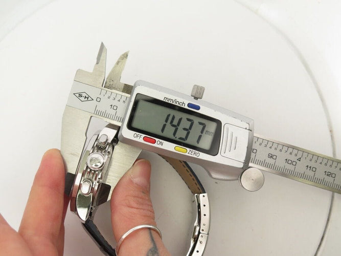 Montre montre CORUM admiral cup legend 985.633.20 automatique 44mm ed. limitee 58 Facettes 267778