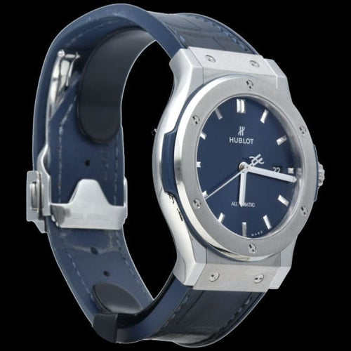 Montre Hublot Montre Classic Fusion 42 Bleu 58 Facettes MT40735