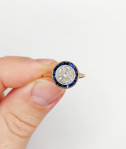 Bague 59 Bague cible Art déco en or 18k, diamants et saphirs synthétiques 58 Facettes A06447