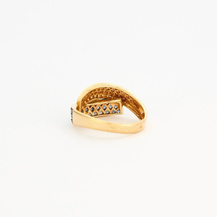 Bague 54 Bague or jaune, saphir et diamants 58 Facettes