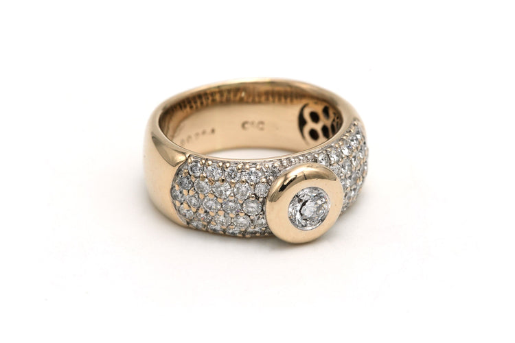 Bague 49 Bague contemporaine en or jaune 18 carats sertie de diamant "taille" brillant (+- 1,55ct) 58 Facettes 22485