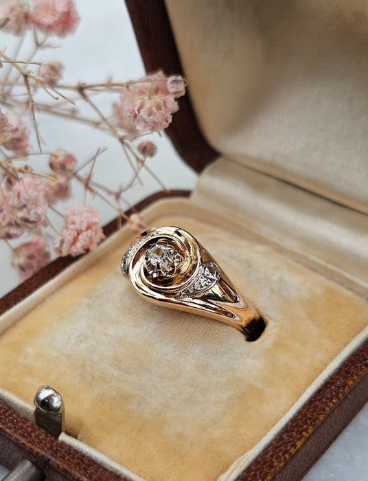 Bague tourbillon or rose