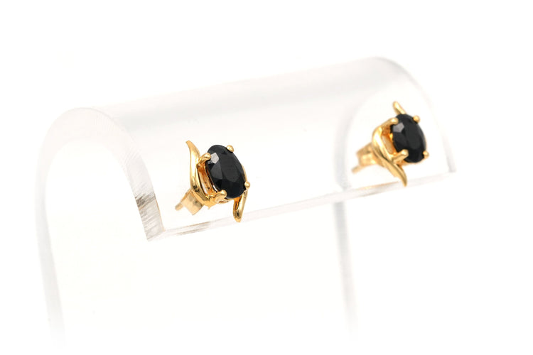 Boucles d'oreilles Boucles d'oreilles contemporaine en or jaune 18 carats serties de saphirs 58 Facettes B669