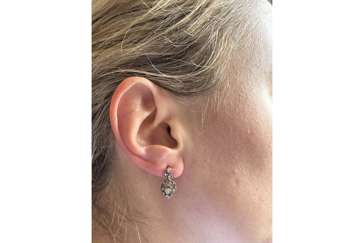 Boucles d'oreilles Boucles d'oreilles pendantes en or blanc avec diamants, début du XXe siècle 58 Facettes 10164