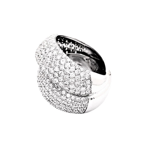 Bague 55 Bague pavage diamants, or blanc. 58 Facettes 35185