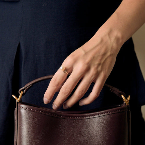 Bague 50 Bague Solitaire en or jaune, perle et diamants 58 Facettes ENG10833