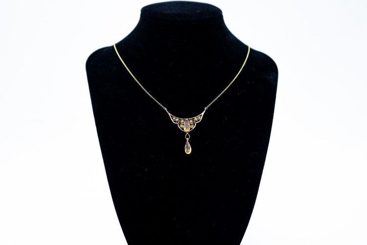 Collier en or jaune filigrané avec citrines, Scandinavie, début du XXe siècle