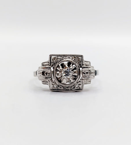 Bague 55.5 Bague Tank Art Déco or blanc, diamants et monture géométrique (circa 1920) 58 Facettes A06221