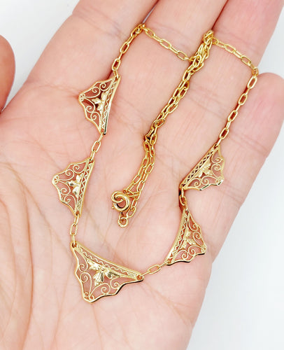 Collier Collier Art Nouveau or jaune, motifs filigranés 40cm 58 Facettes A06381