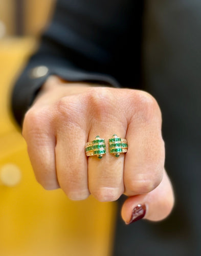 Bague 59 Bague en or jaune 18 carats émeraudes et diamants 58 Facettes