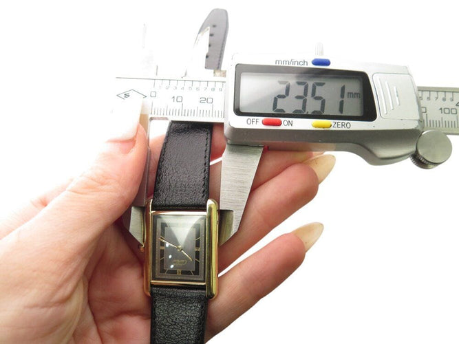 Montre vintage montre must de CARTIER tank 23 mm vermeil argent plaque or quartz 58 Facettes 136565