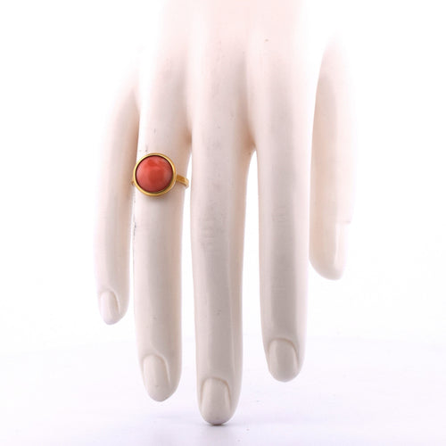 Bague 48 Bague corail en or jaune des années 1980 58 Facettes