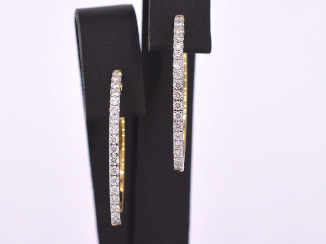 Boucles d'oreilles créoles en or avec diamants