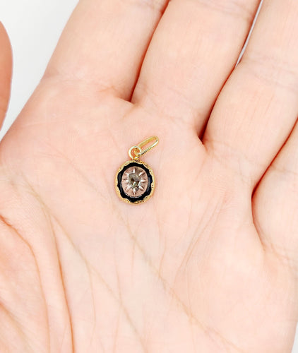 Pendentif Pendentif victorien en or 18k et argent, diamant taille rose sur paillon 58 Facettes A06473