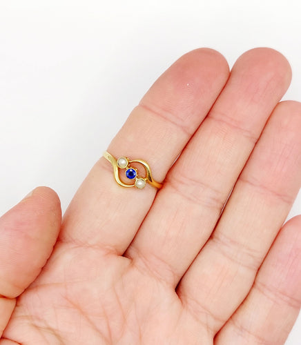Bague 60 Bague antique pierre bleue et perles en or 18k 58 Facettes A06502