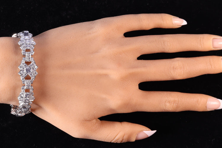 Échos Art Déco : un bracelet belge en platine des années 1950