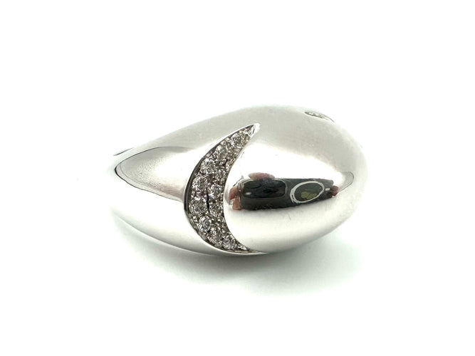 Bague 59 BVLGARI. Collection "Cabochon", bague or blanc 18K et diamants 58 Facettes
